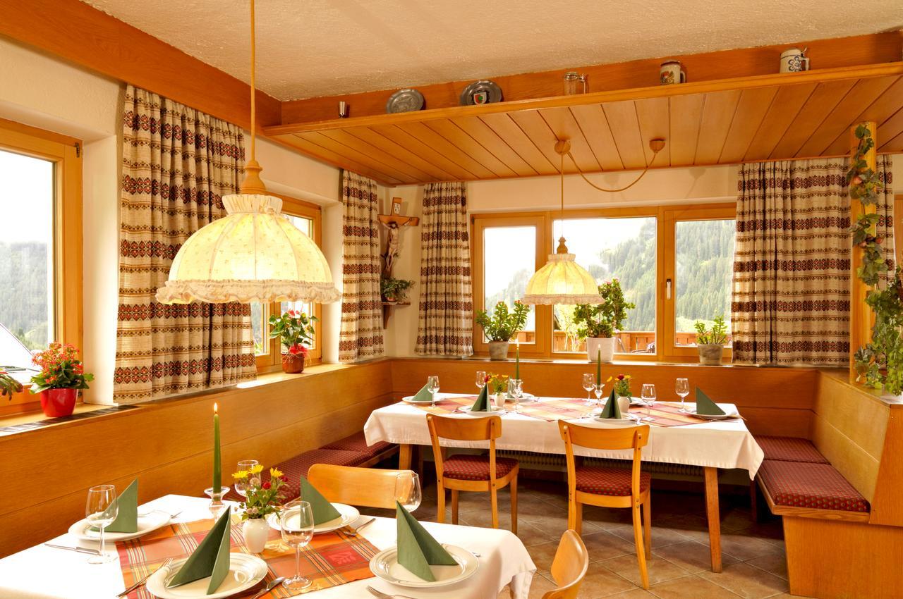 Gasthof Bergblick Berwang Exterior foto