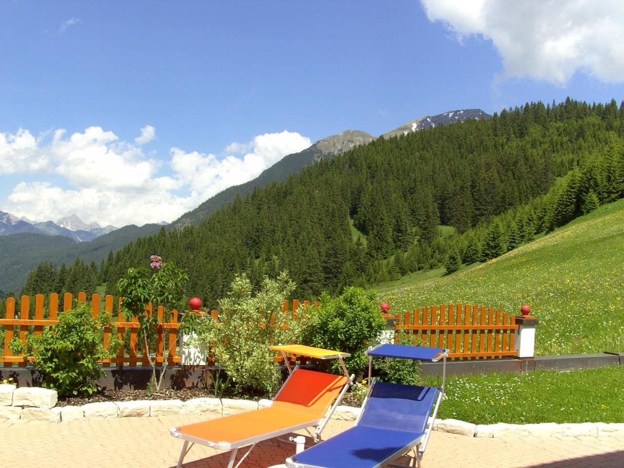 Gasthof Bergblick Berwang Exterior foto